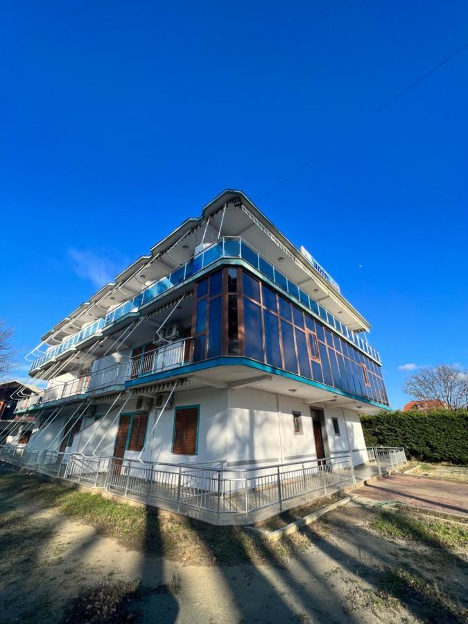 Kamberi Hotel & Apartments 2 Velipojë Zewnętrze zdjęcie